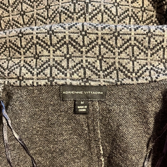 Adrienne Vittandi grey and black wool blend sleeveless wrap - Picture 5 of 6